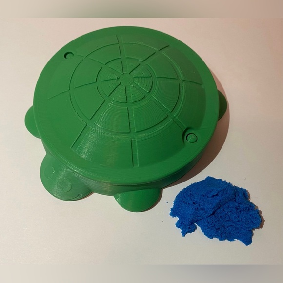 Sensory Turtle Sandbox | Nostalgic Desk Toy | Kinetic Sand Blue - Picture 3 of 3